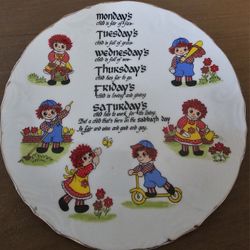 1975 Raggedy Ann and Andy Collector Plate. Albert E. Price 1975 "Monday's Child"