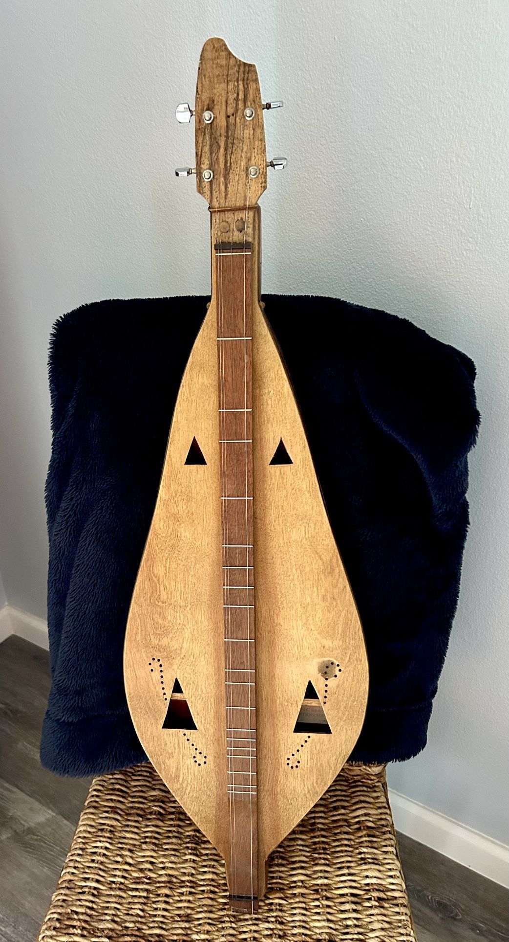 Bearcreek MT Dulcimer
