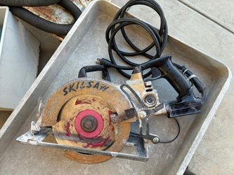 Skilsaw Worm drive circular saw 7 1/4"