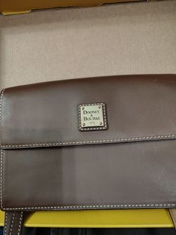 Dooney purse new but no tags