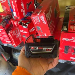 Milwaukee M18 18-Volt 5.0 Ah Lithium-Ion XC Extended Capacity Battery Pack