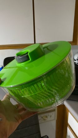 Large Easy Pull Chord Salad Spinner 