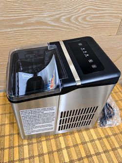 Ice Maker – 26.5 lbs/Day
