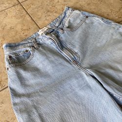 Abercrombie High Rise Curvy Jean