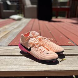 Nike Phantom Luna II Elite FG