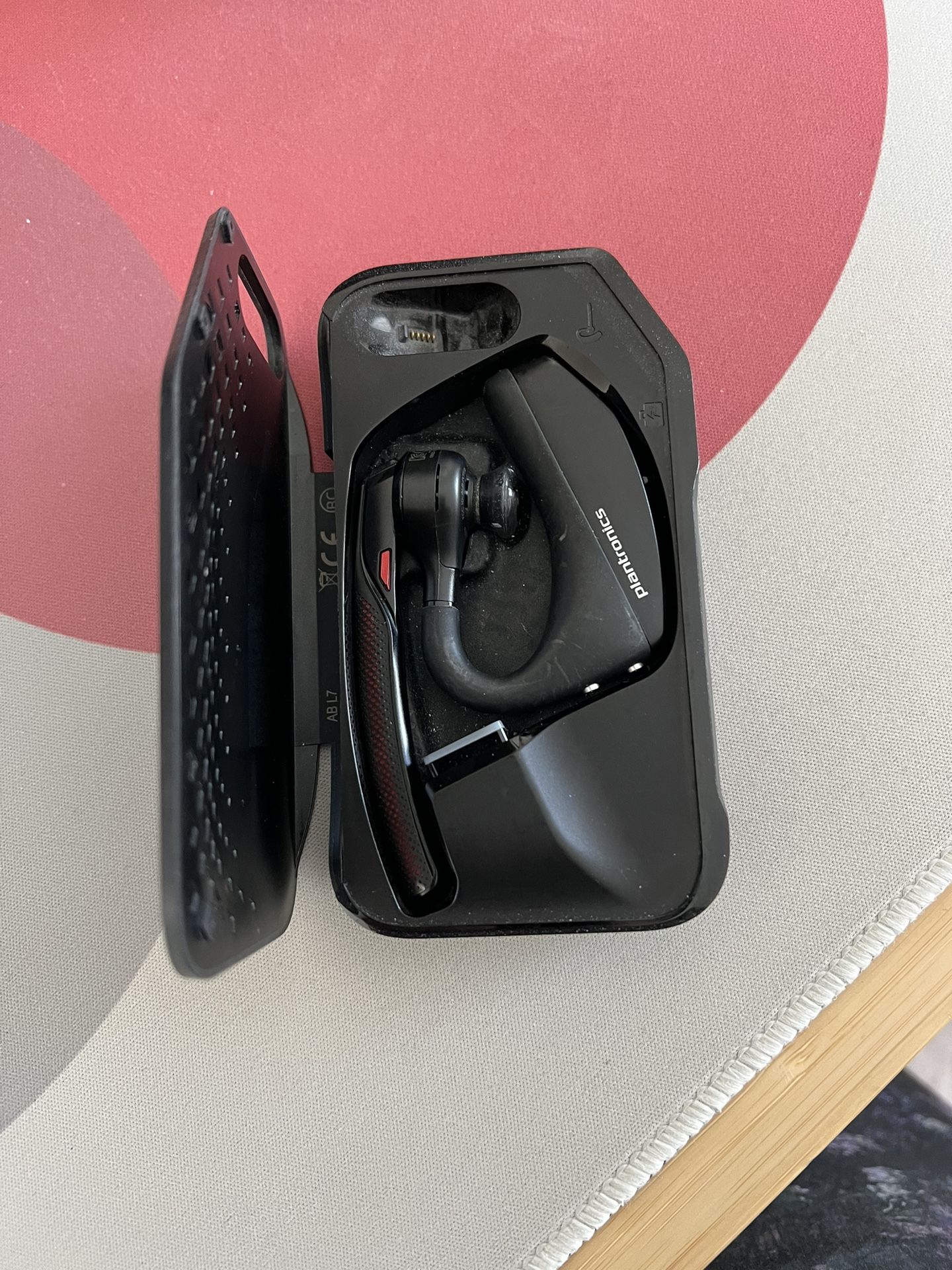 Plantronics / Poly Headset + Charge Case + BT700 Adapter