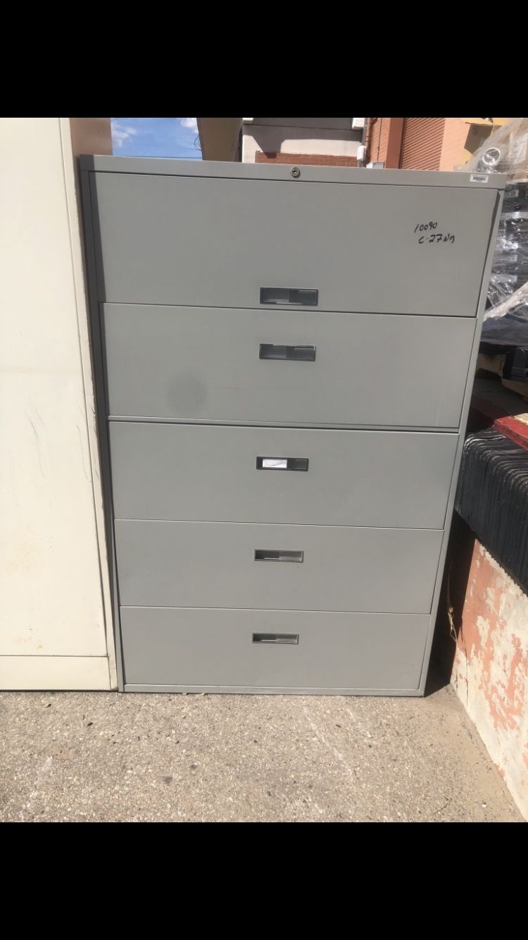 Metal Filing Cabinets/shelving