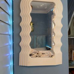 Cute Squiggle, Squiggle Mirror