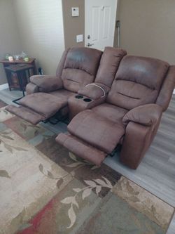 Power Lounge Chair