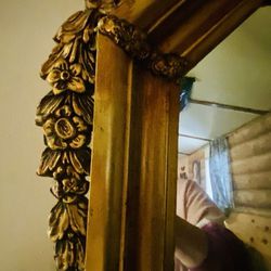 Antique Mirror Resembles Jolson 