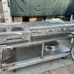 commercial flat-top grill).