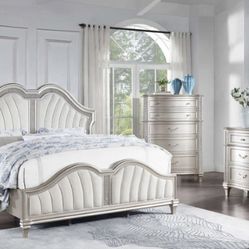 Evangeline Ivory/Silver Oak Panel Bedroom Set