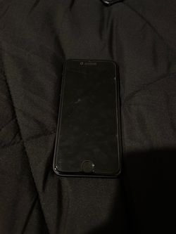 iPhone SE (2nd Generation) - 64GB - UNLOCKED!