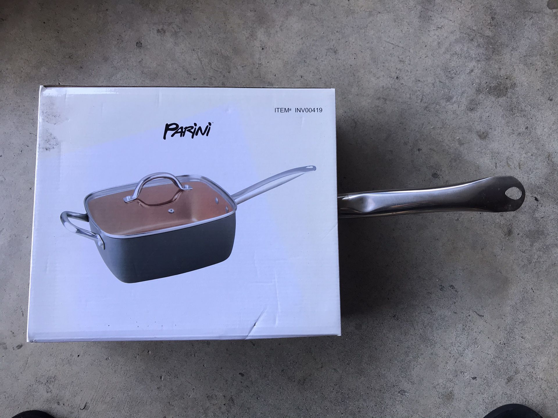BRAND NEW UNOPENED Square copper pan with lid