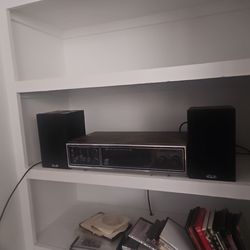 Vintage PANASONIC RE-7750A AM/FM 4 Channel Stereo With 2 KLM SPEAKERS