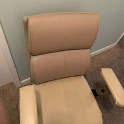 Computer Chair Goes Up And Down 