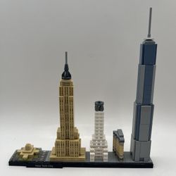 Lego Architecture New York City Skyline Building 21028 (almost Complete)