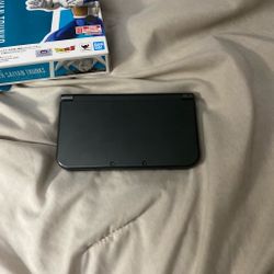 128GB+ Charger+ Nintendo 3DS XL Handheld System Black USA English Version