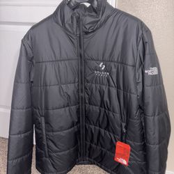 🧥 XXL North Face Puffer — Cold Weather Ready