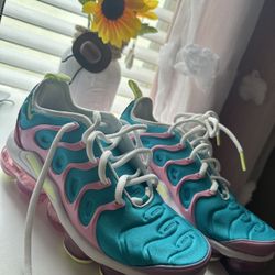 Air VaporMax Plus Easter