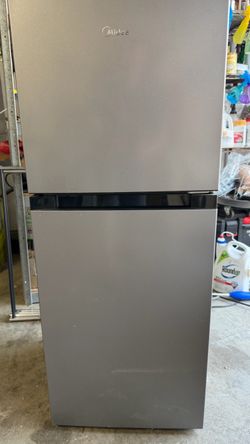 Refrigerator for personal room or dorm