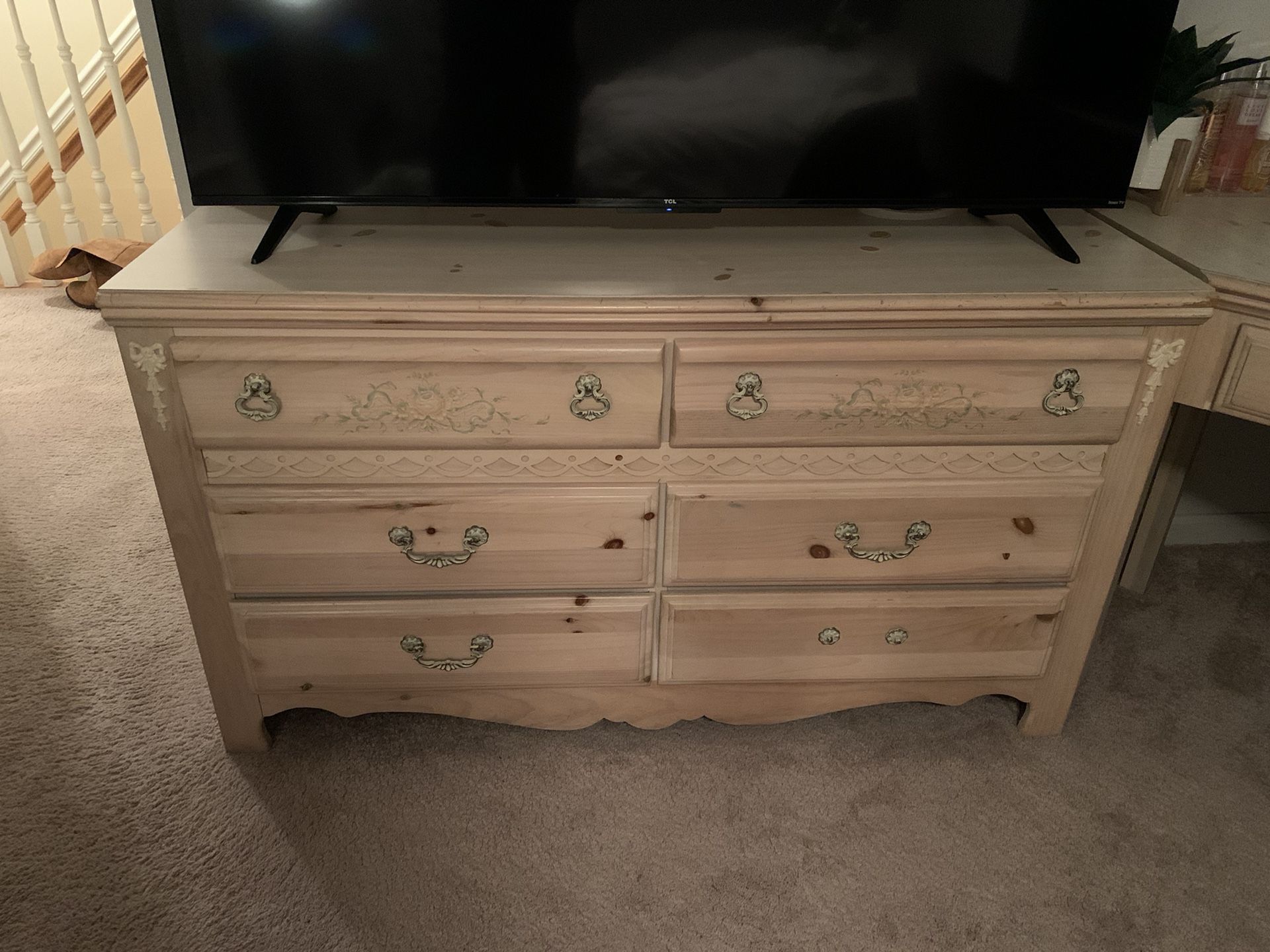 Girls Bedroom Set-REAL WOOD drawers