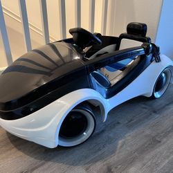 Kids Toy Car (Needs New Battery)