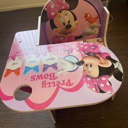 Minnie Mouse Chair 