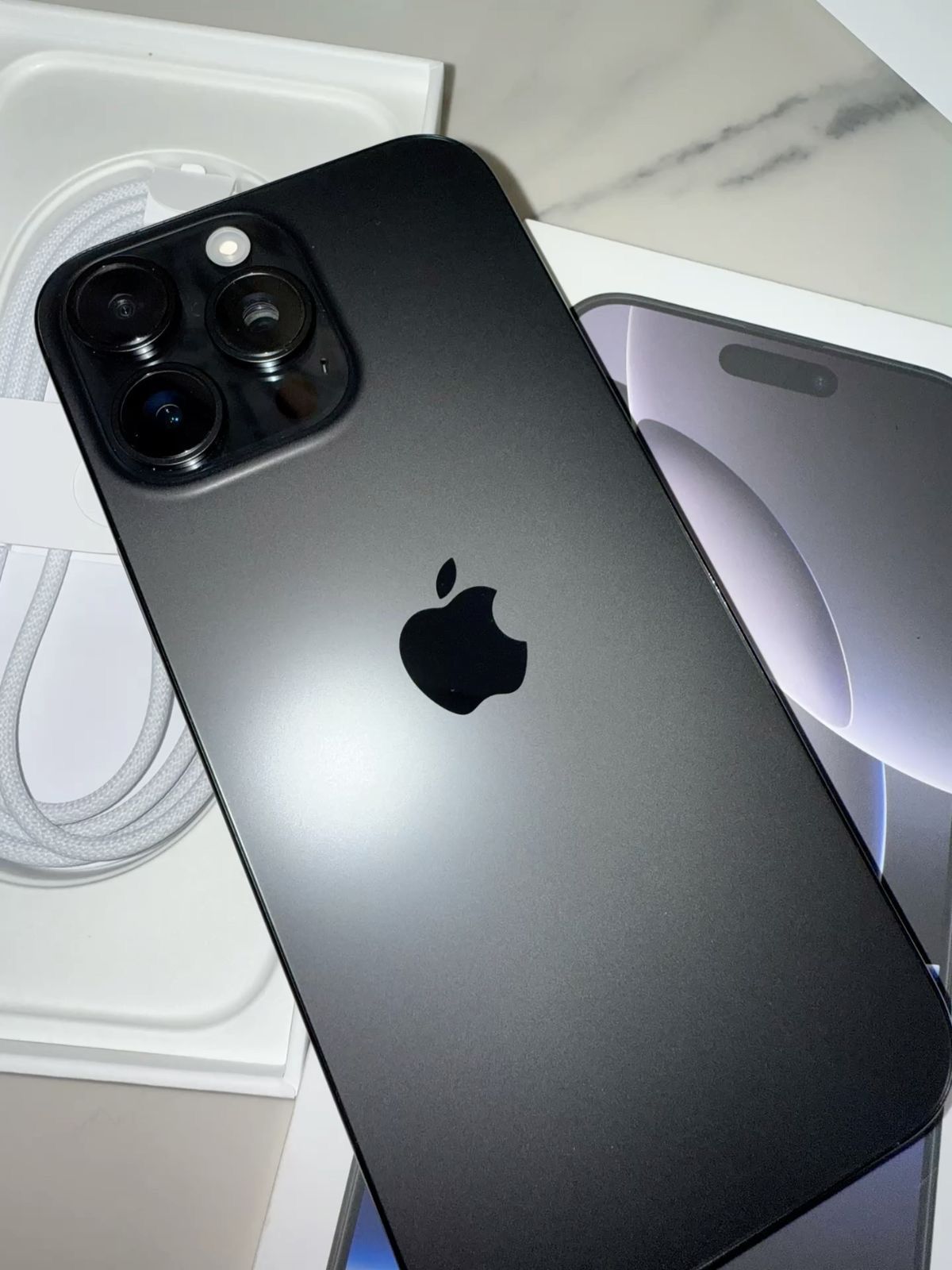 IPHONE 16 Pro Max