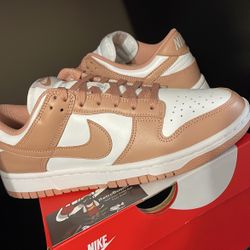 Nike Dunk Low Rose Whispers 