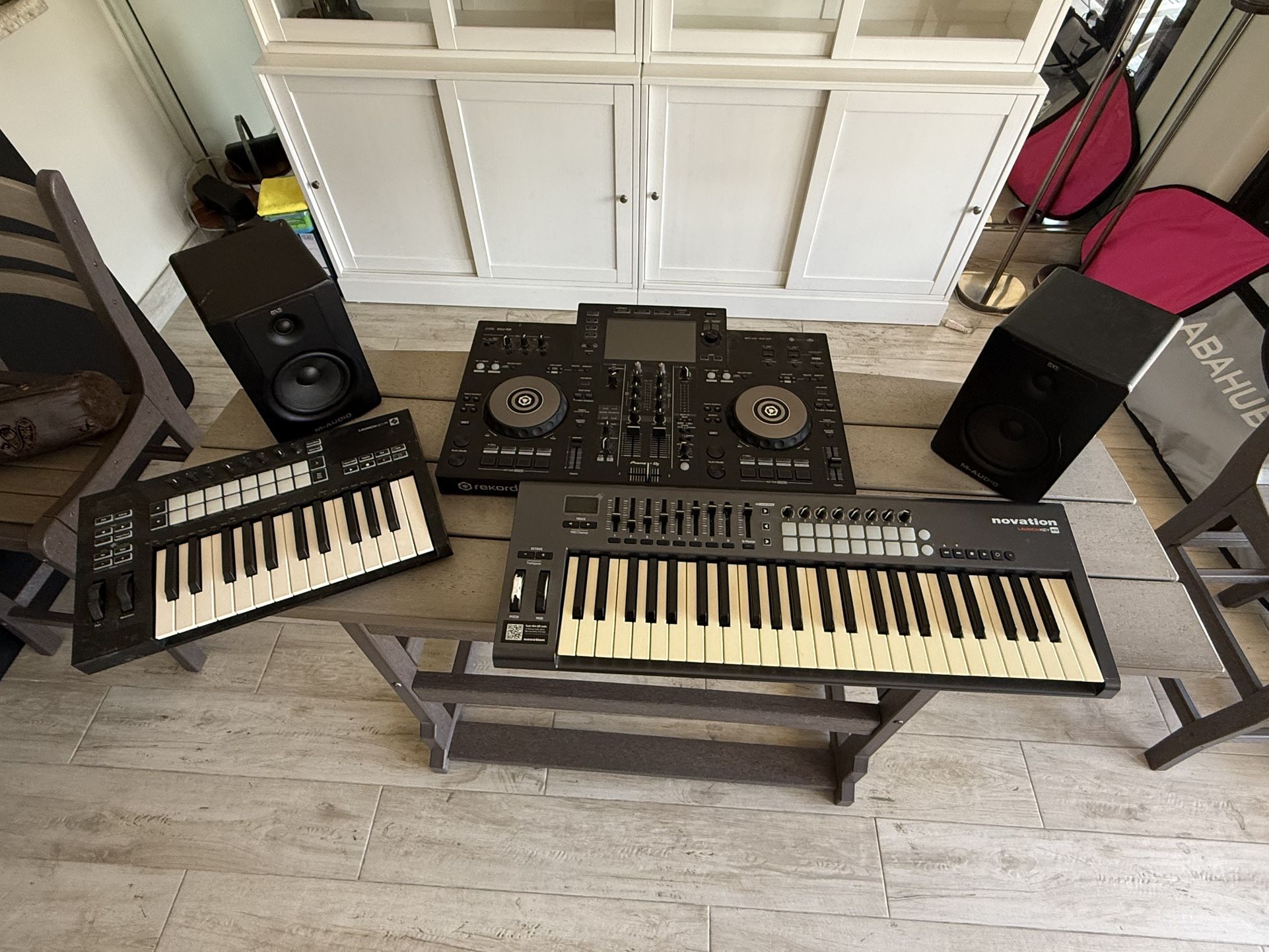 Pioneer DJ Set With Monitors And Keyboards