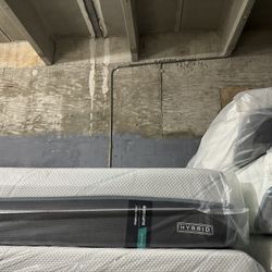 King Queen Size Tempurpedic ProAdapt,  ProBreeze,  LuxeBreeze Mattress  Pro Breeze /Luxe Adapt /Pro Adapt /Adapt /cloud /Tempur pedic contour Supreme 