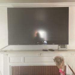 60in LG Tv Need Gone Asap