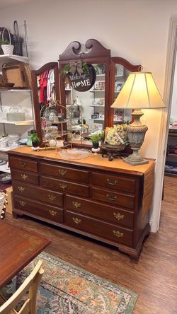 Hitchcock Dresser with Tri-Fold Mirror