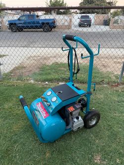 Makita 👉It is missing the air regulator cap. )
Big Bore 5.2 Gal. 140 PSI 3.0 HP Portable Corded Electric Horizontal Single Tank Air Compressor (6.5 C