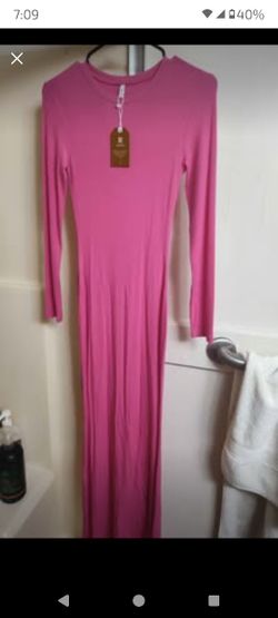 REORIA Hot Pink Ribbed Maxi Dress