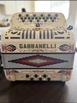 Gabbannelli acordeon (FBE)