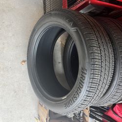 2x Bridgestone Alenza Ultra All Season 255/50/20