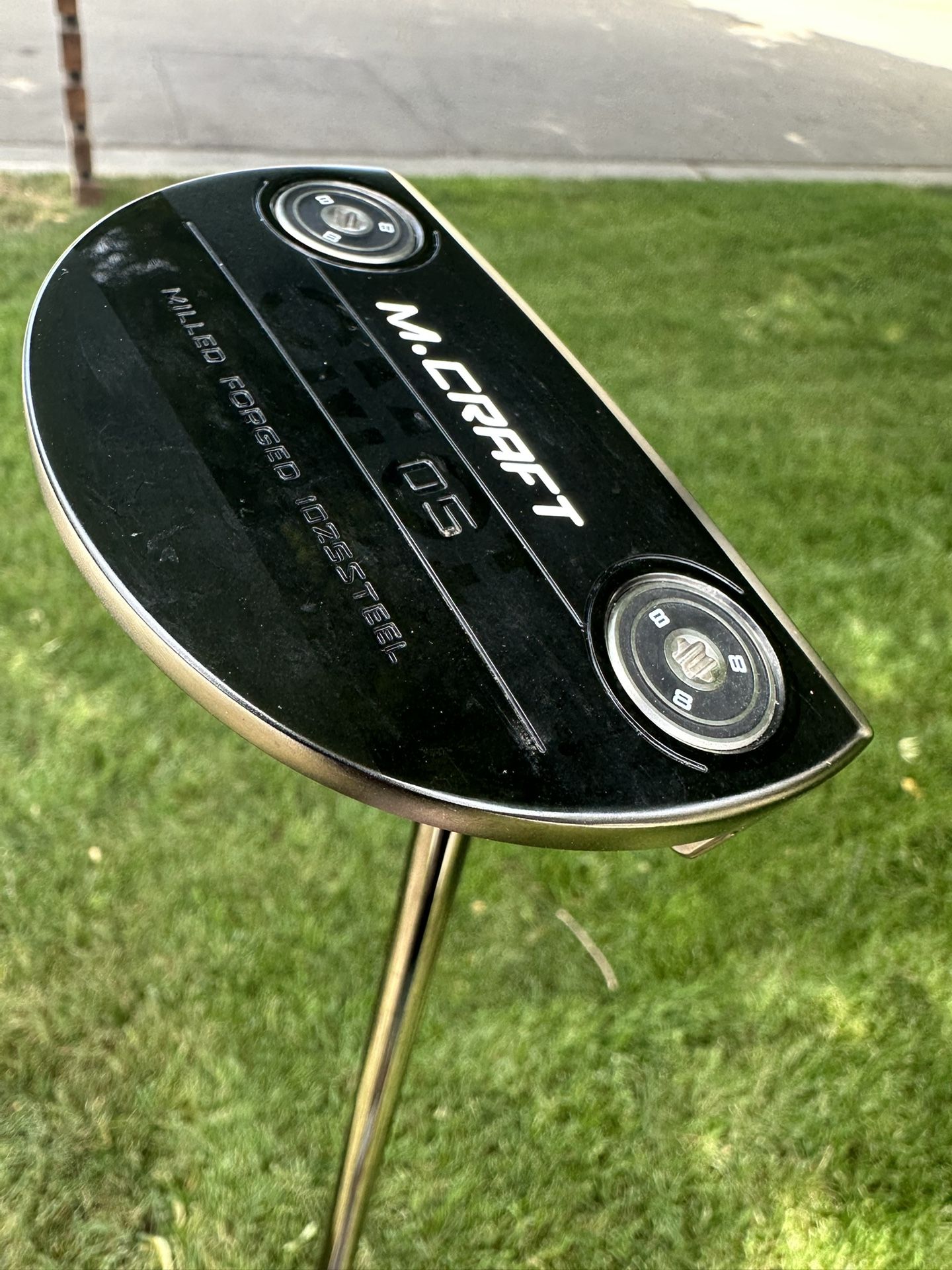 Mizuno M.Craft 0moi 05 Putter