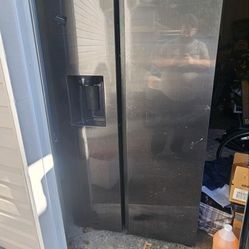 Samsung Stainless Steel Side By Side Fridge And Freezer