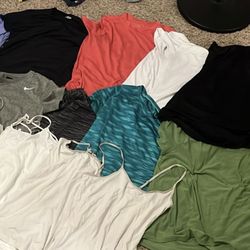 70+ Women’s Clothes Small | $1,500+ Value for $195  OBO – Hoodies, Jeans, Tops, & More!