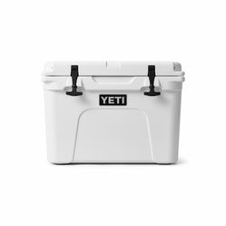 YETI Tundra 35 White color