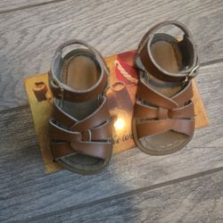 Salt Water Sandals Size 4