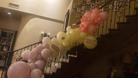 Winnie the Pooh baby shower balloons