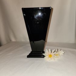 Rare Find. Art Deco New Martinsville Vase