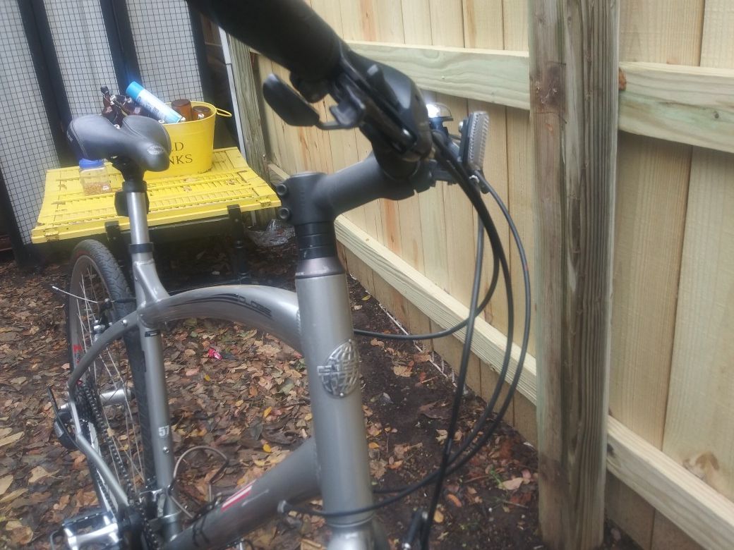 globe en14764 bike