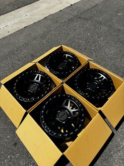 FINANCING AVAILABLE Method MR312 5x5.5 17” Matte Black Wheels Dodge Ram Ford Bronco