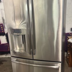 GE French Door Refrigerator 