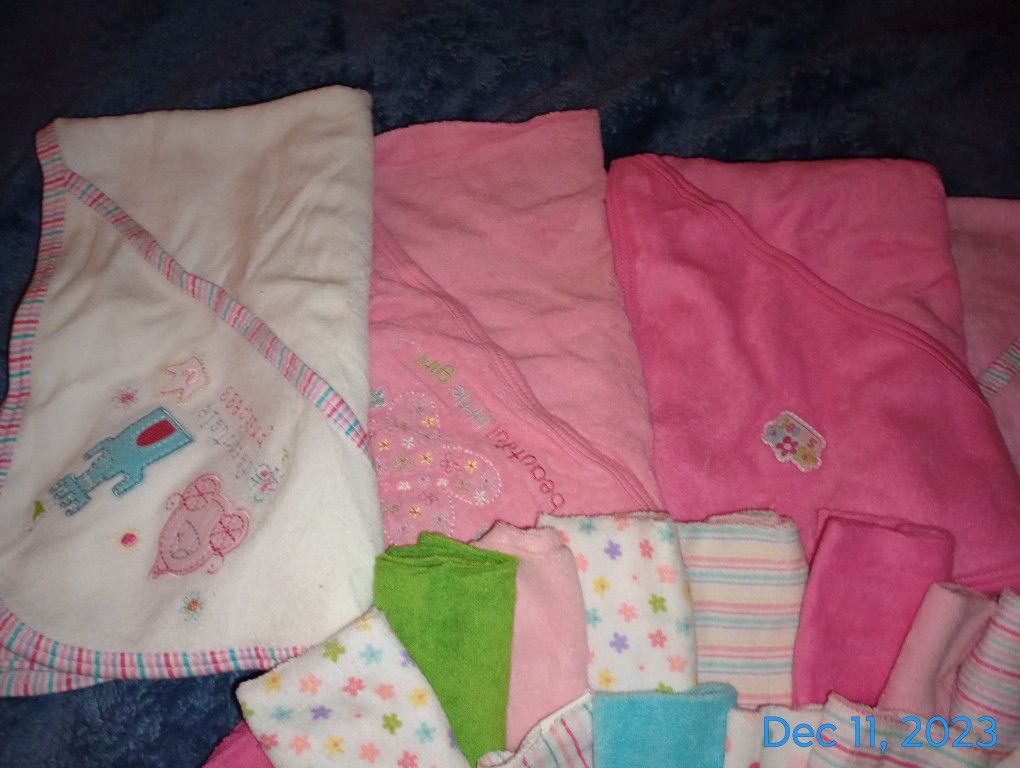 BABY GIRL TOWELS & WASH CLOTHS