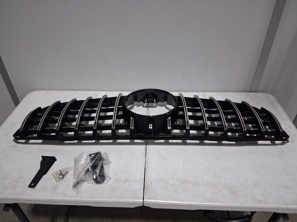 Front Bumper Upper Grill For Mercedes Benz
